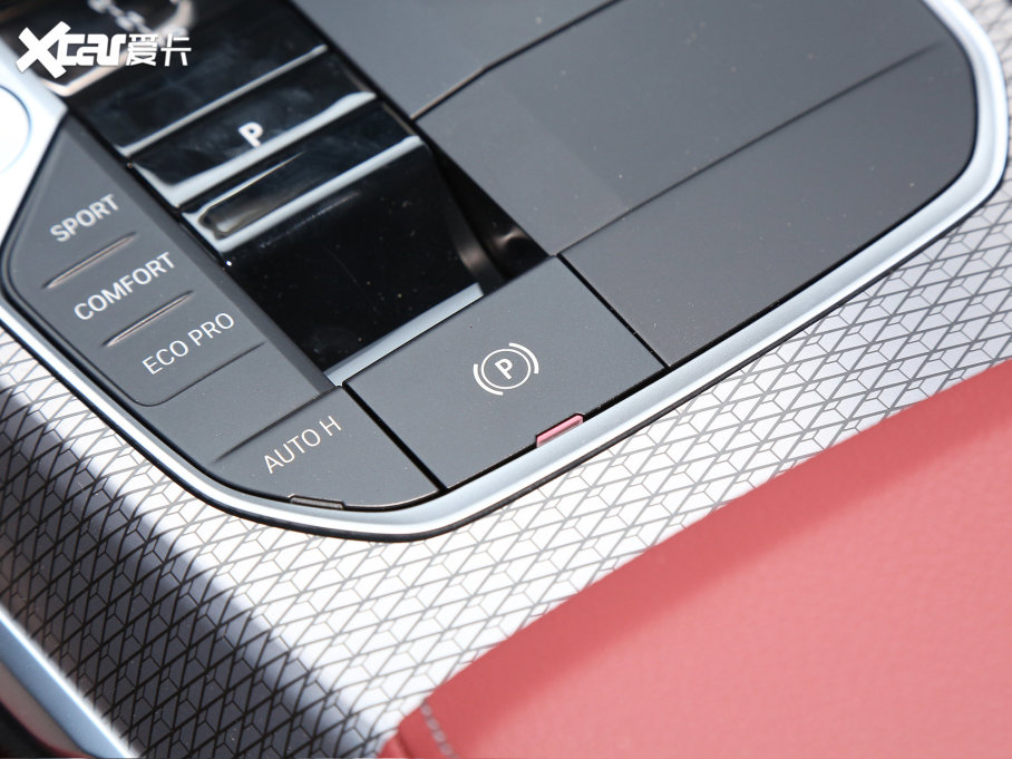 2023R3ϵ 330Li M\ҹb