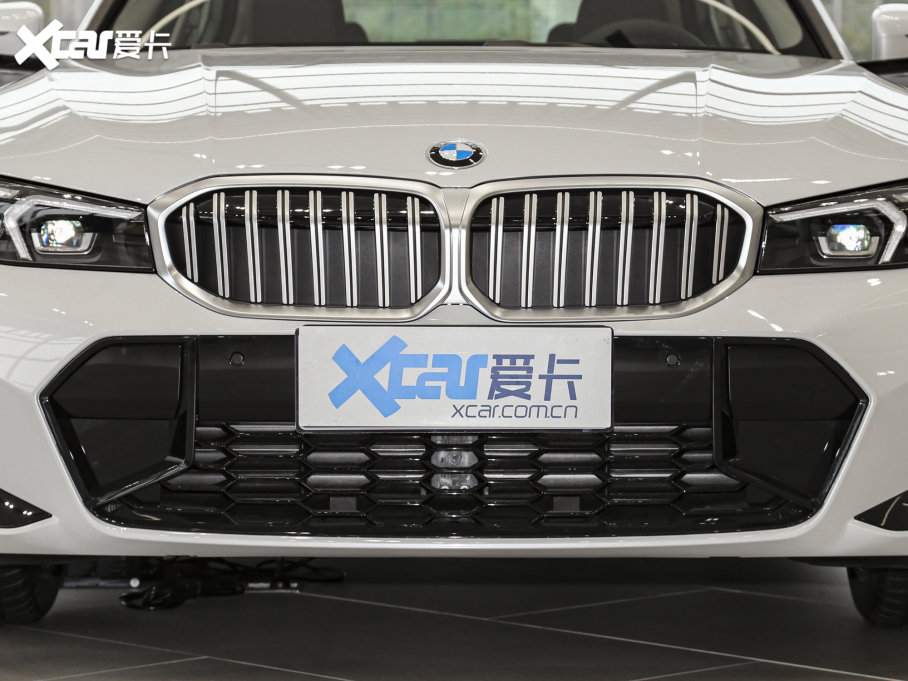 2023��R3ϵ 320Li M�\�����b