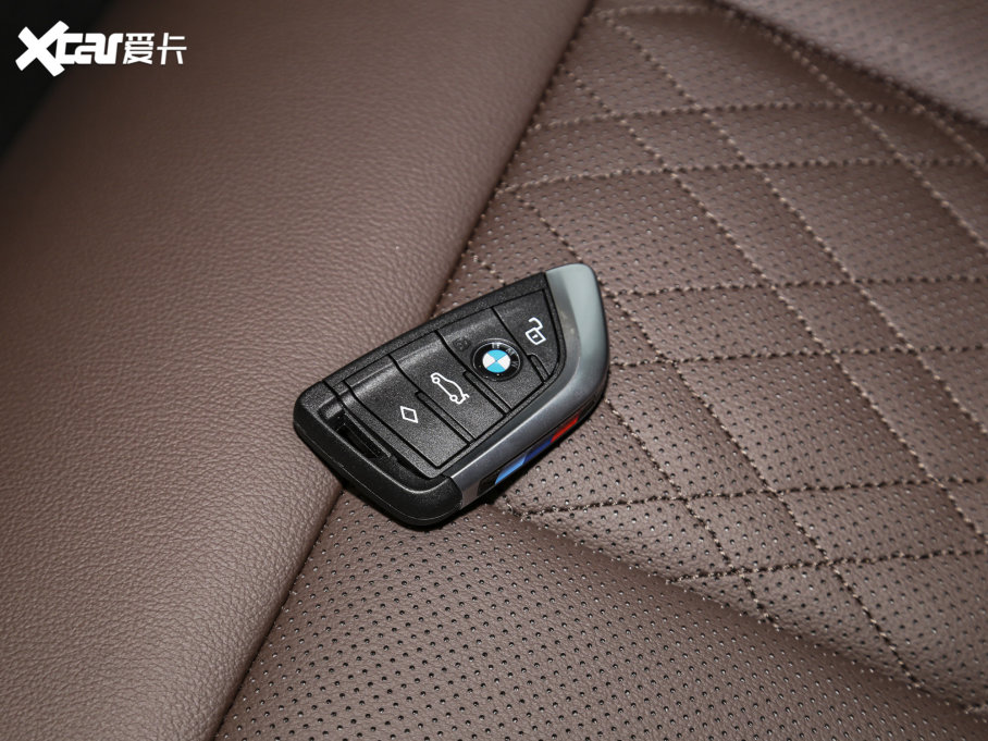 2023R3ϵ 320Li M\b