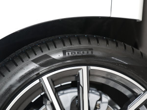 2023325Li M\b ݆̥Ʒ