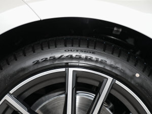 2023325Li M\b ݆̥ߴ