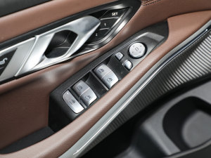 2023325Li M\b {܇ƅ^	