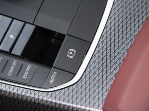 2023330i M\ҹb v܇Ƅ