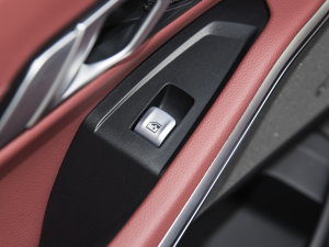 2023330i M\ҹb ܇ƅ^