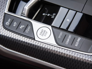 2023330i M\ҹb п؅^