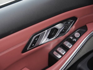 2023330i M\ҹb п؅^