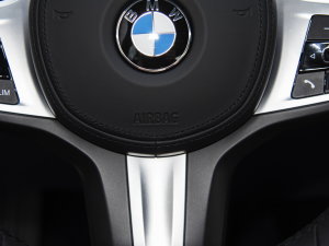 2023330i M\ҹb п؅^