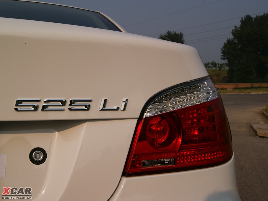 2010��R5ϵ 525Li ���A��