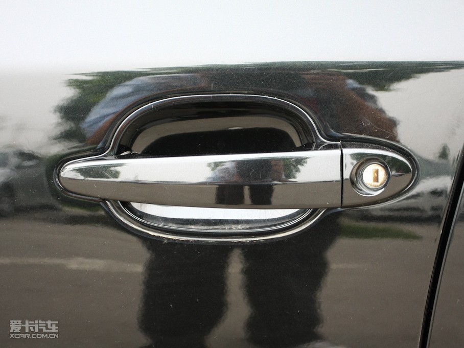 2010��R5ϵ 525Li ���A��