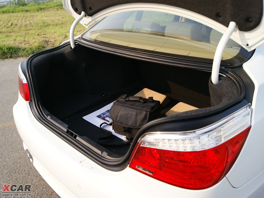 2010��R5ϵ 525Li ���A��