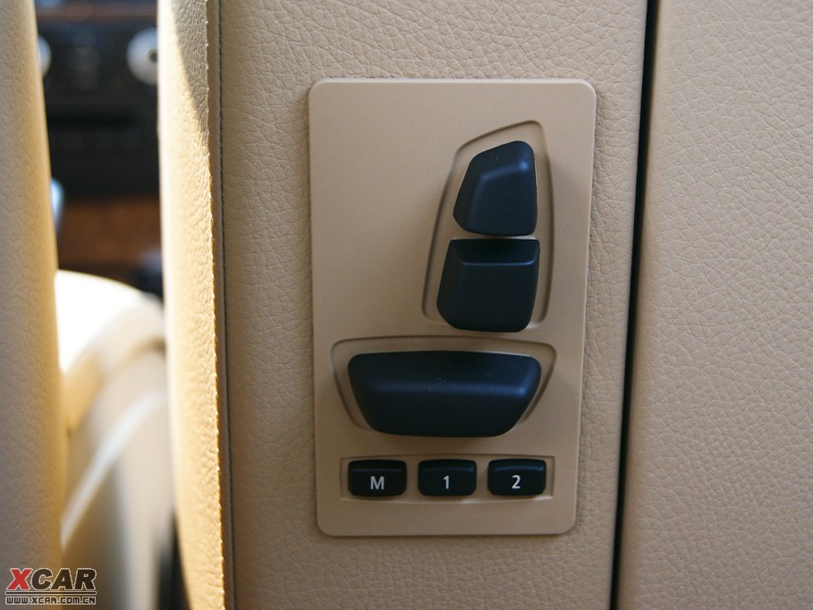 2010��R5ϵ 525Li ���A��