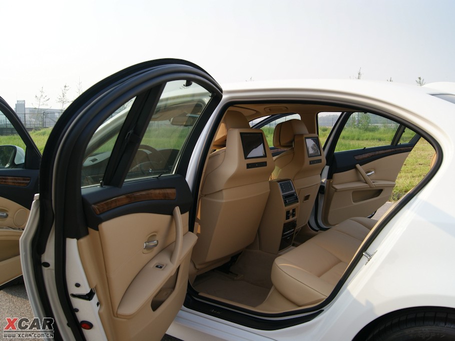 2010��R5ϵ 525Li ���A��