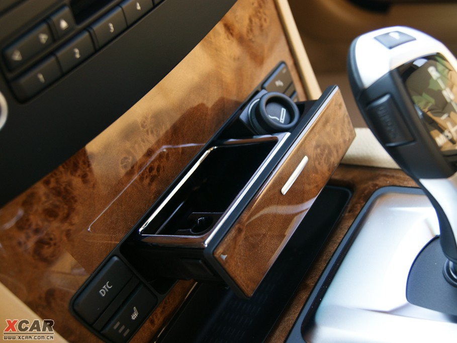 2010��R5ϵ 525Li ���A��