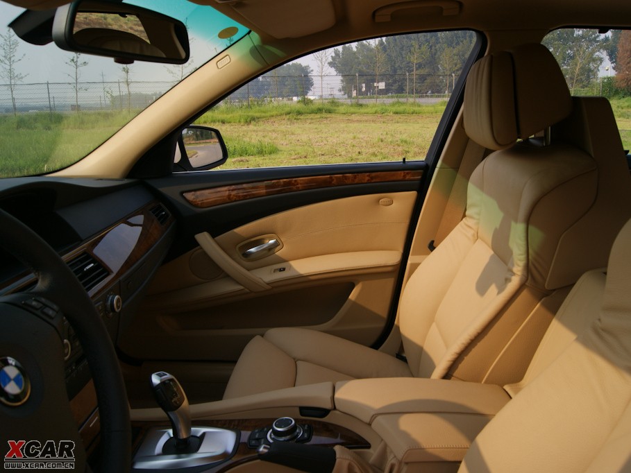 2010��R5ϵ 525Li ���A��