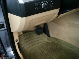 2010款525Li 领先版 空间座椅