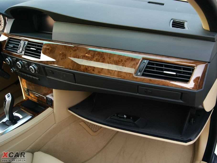 2010��R5ϵ 525Li ���A��