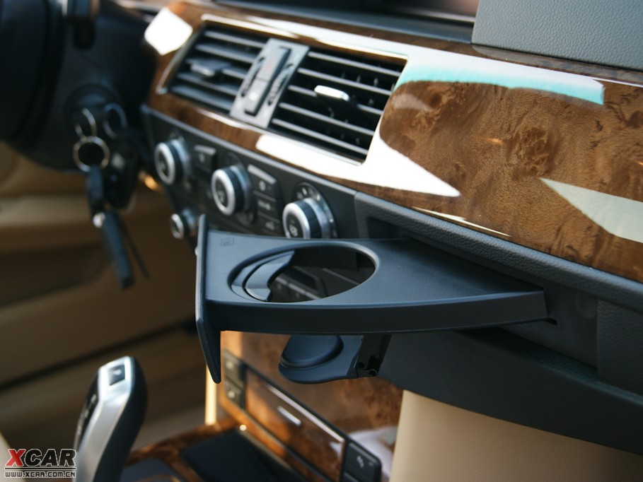 2010��R5ϵ 525Li ���A��