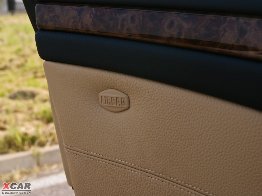 2010��R5ϵ 525Li ���A��