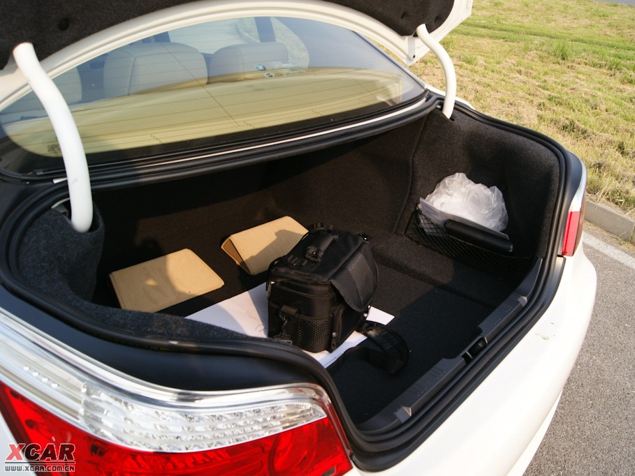 2010��R5ϵ 525Li ���A��