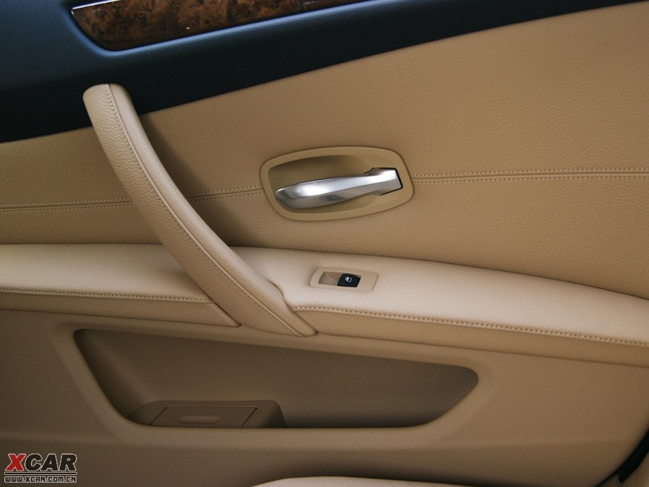 2010��R5ϵ 525Li ���A��