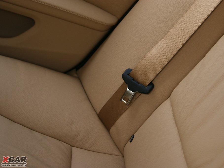 2010��R5ϵ 525Li ���A��