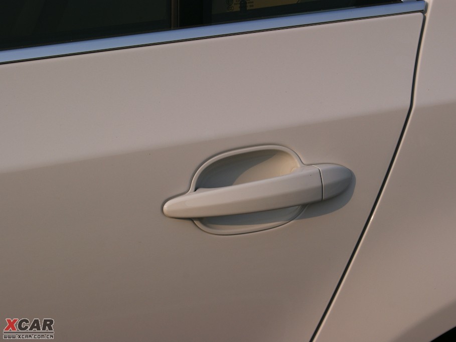 2010��R5ϵ 525Li ���A��