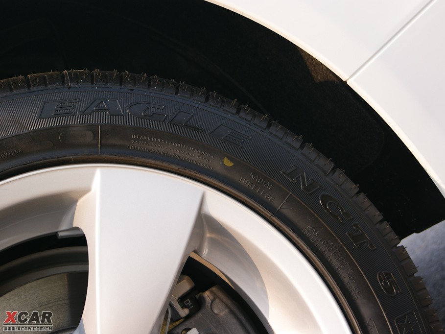 2010��R5ϵ 525Li ���A��