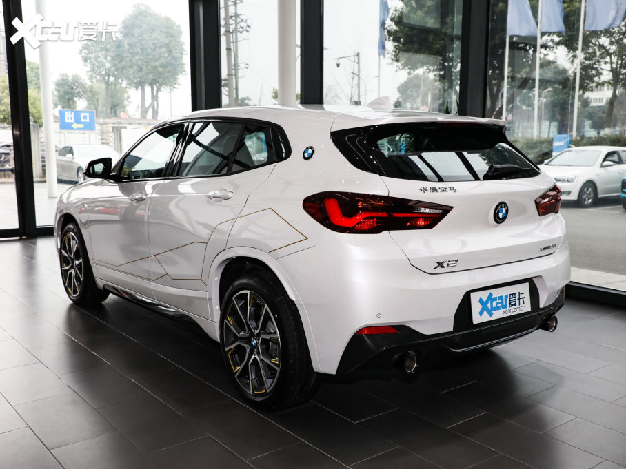 2023RX2 xDrive 25i ڰ