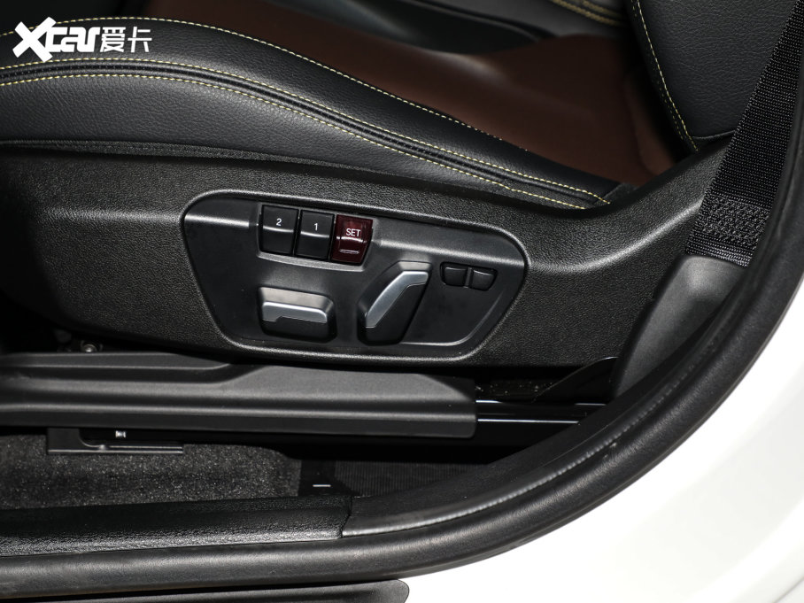 2023RX2 xDrive 25i ڰ