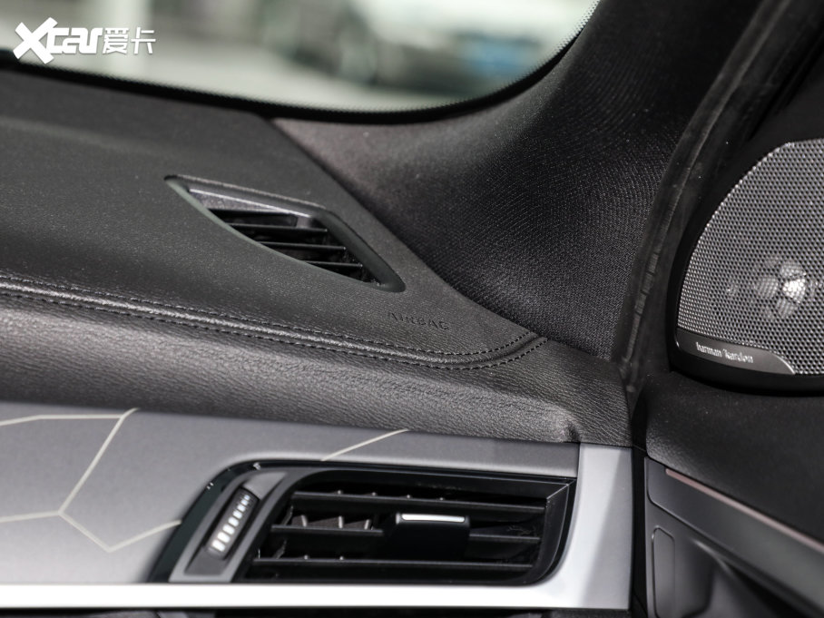 2023RX2 xDrive 25i ڰ