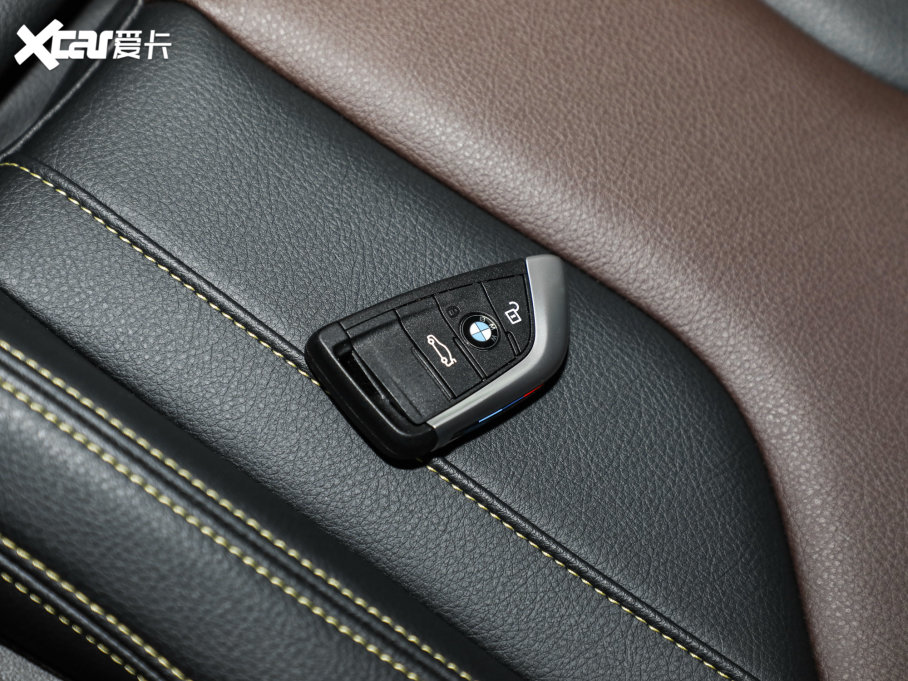 2023RX2 xDrive 25i ڰ