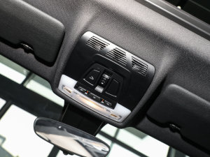 2023xDrive 25i ڰ п؅^