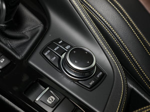 2023xDrive 25i ڰ п؅^