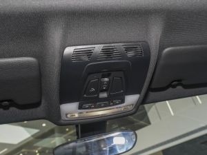 2023sDrive 25i ڰ п؅^(q)