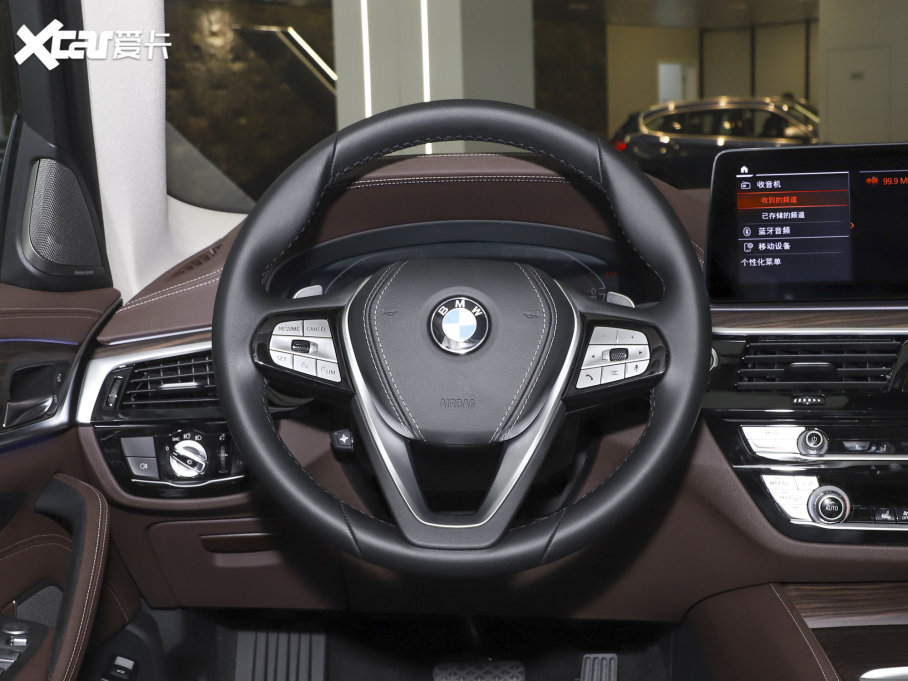2023款宝马5系 530Li 领先型 豪华套装