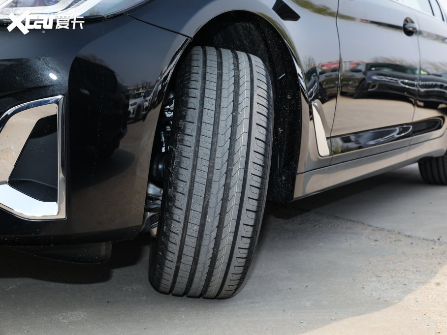 2023��R5ϵ 530Li xDrive ���A���b