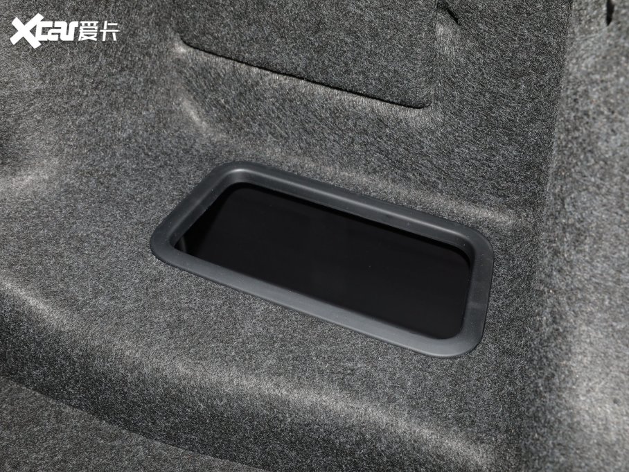 2023R5ϵ 530Li xDrive Ab