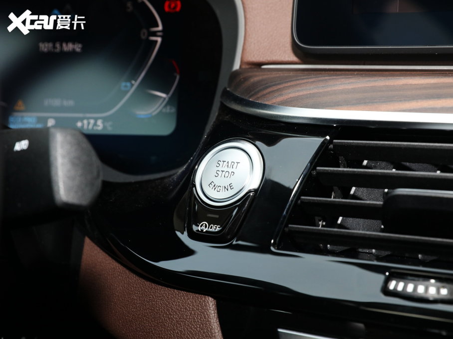 2023��R5ϵ 530Li xDrive ���A���b