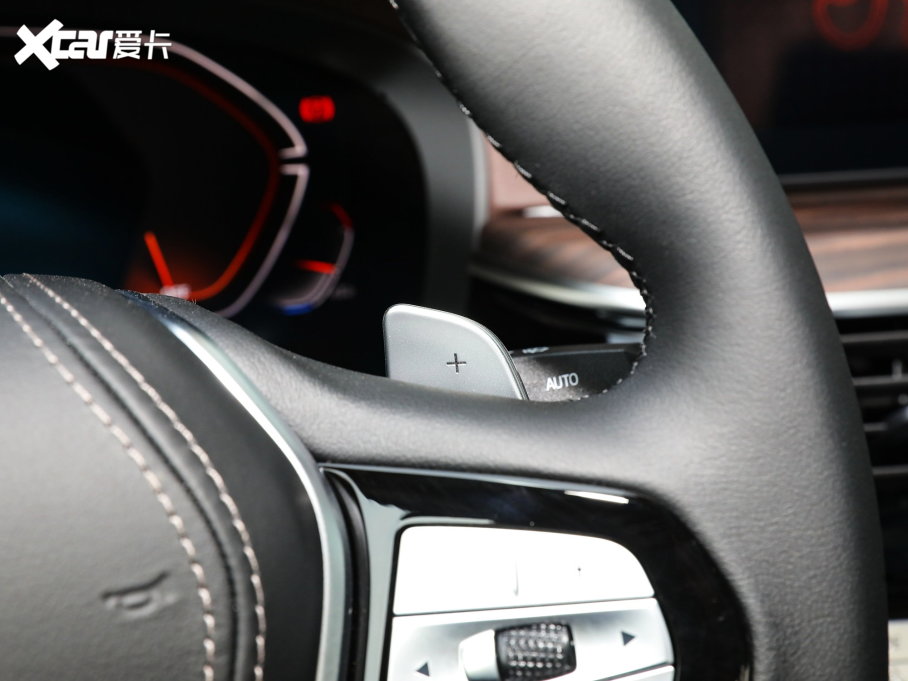 2023R5ϵ 530Li xDrive Ab