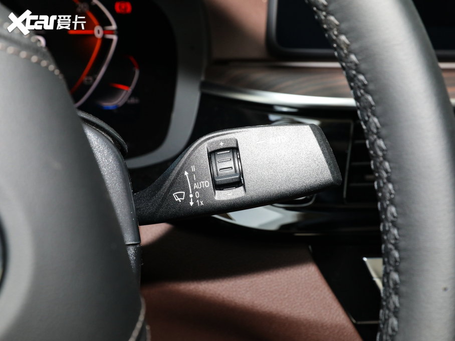 2023R5ϵ 530Li xDrive Ab