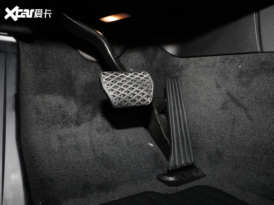 2023R5ϵ 530Li xDrive Ab