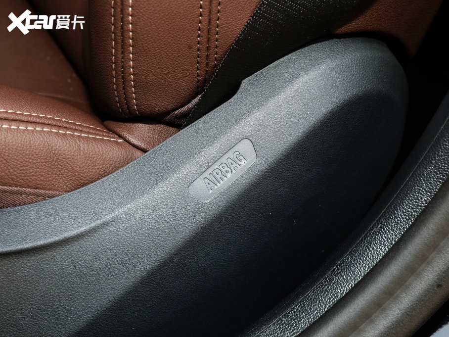 2023R5ϵ 530Li xDrive Ab