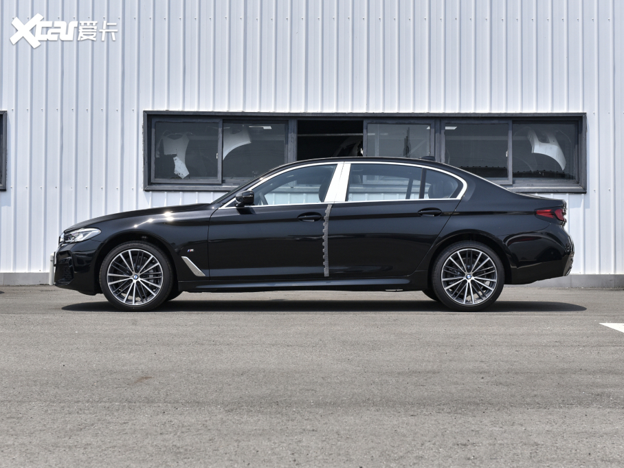 2023R5ϵ 530Li I M\b