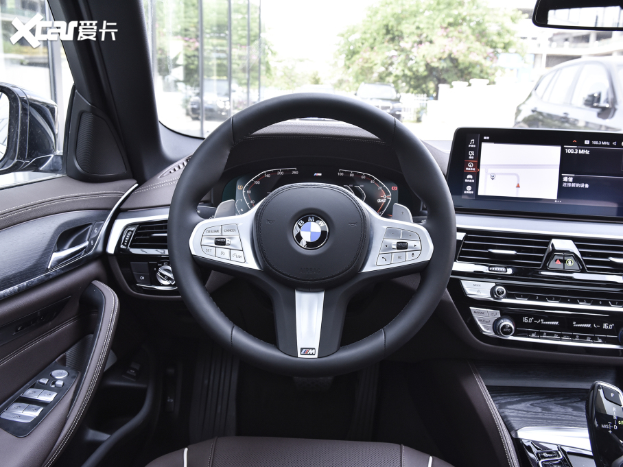 2023��R5ϵ 530Li �I(l��ng)���� M�\(y��n)�����b