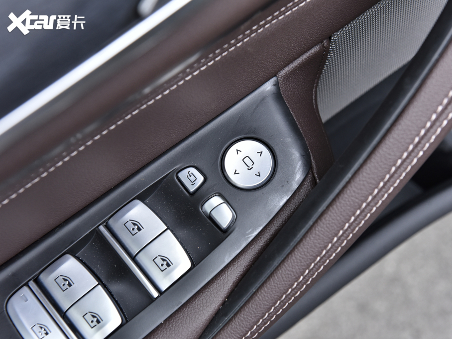 2023R5ϵ 530Li I M\b