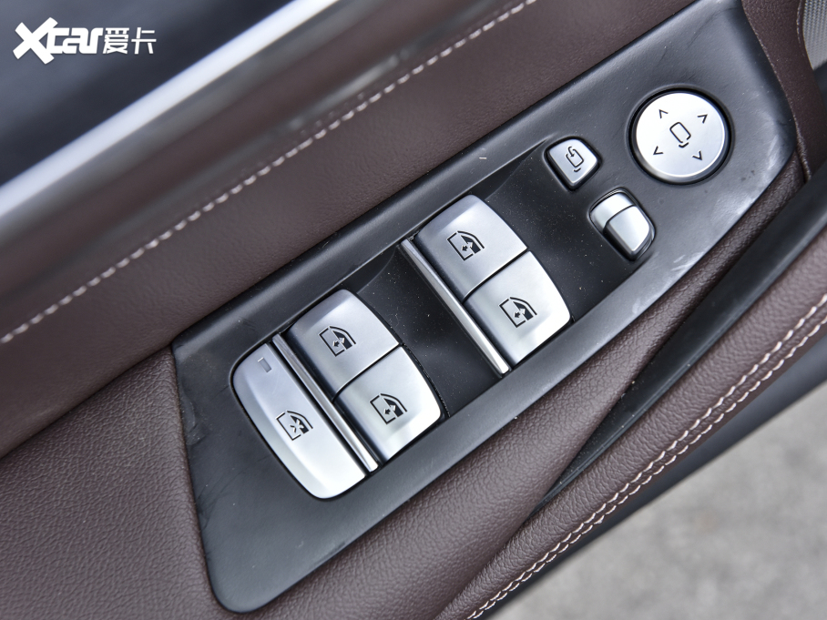 2023R5ϵ 530Li I M\b