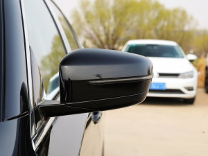 2023530Li xDrive Ab (x)(ji)^