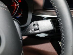 2023530Li xDrive Ab п؅^