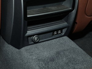 2023530Li xDrive Ab п؅^