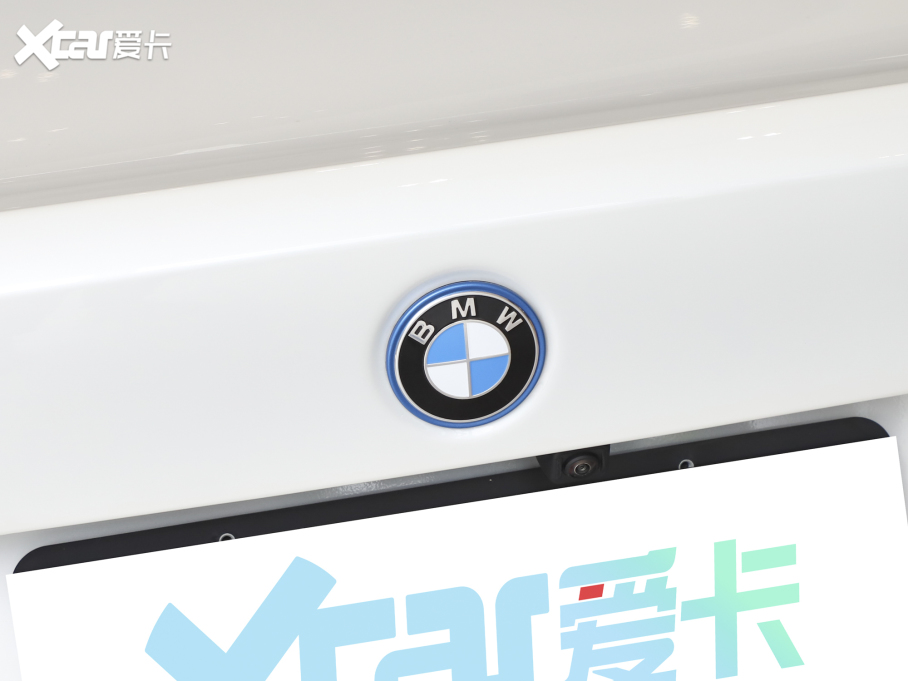 2023Ri3 eDrive 40 L ҹb